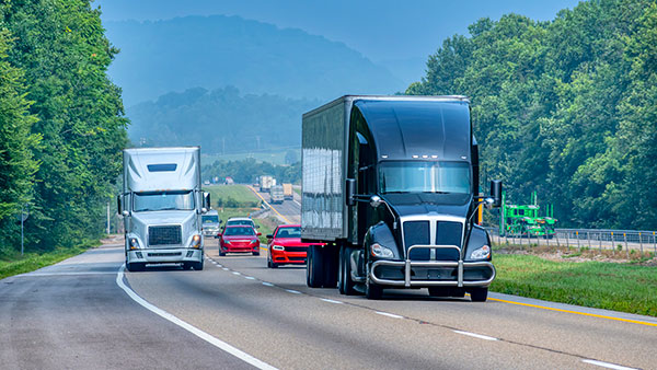 The nation’s leading TL and LTL carriers are proving that vision, efficiency, and smart expansion are the keys to success—even in a soft market. Here’s a look at how the elite carriers pump up their continuous improvement processes while wooing shippers with new efficiencies that help both parties.